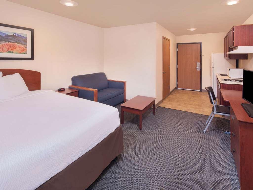 Extended Stay America Select Suites - Oklahoma City - West Номер фото