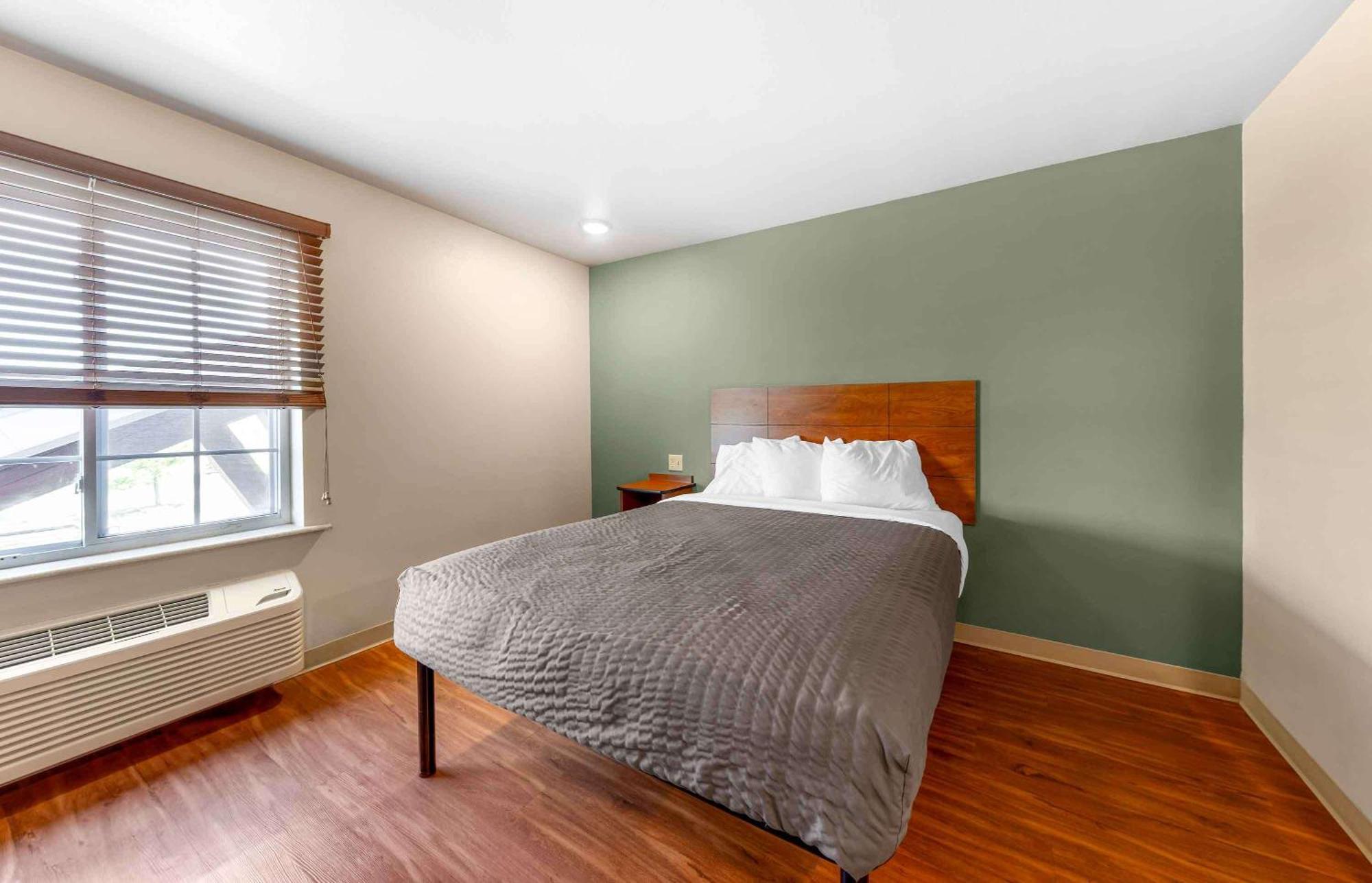 Extended Stay America Select Suites - Oklahoma City - West Экстерьер фото
